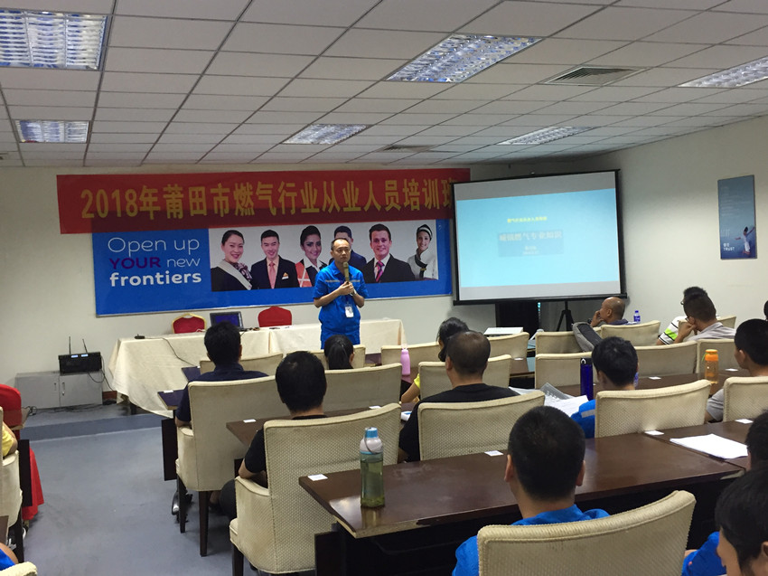 2133134878_副本.jpg 2133134878_副本.jpg